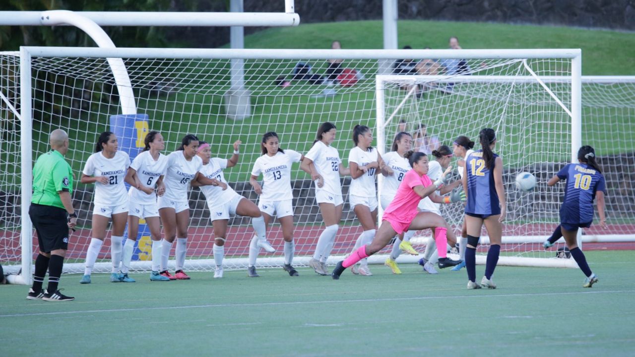 Punahou's Ellie Gusman found a hole in the Kamehameha wall near the right goalpost and tied up the match in the 79th minute after the Buffanblu were awarded an indirect kick from about 6 yards out. (Spectrum News/Brian McInnis)