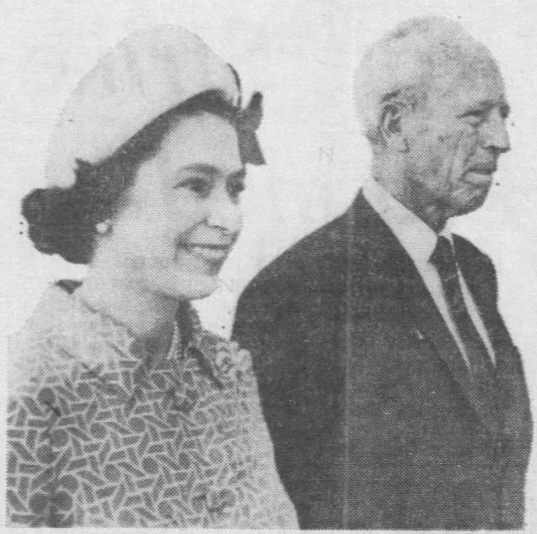 Queen Elizabeth II and Gov. John Burns in 1970. (Courtesy Honolulu Star-Bulletin/Newspapers.com)