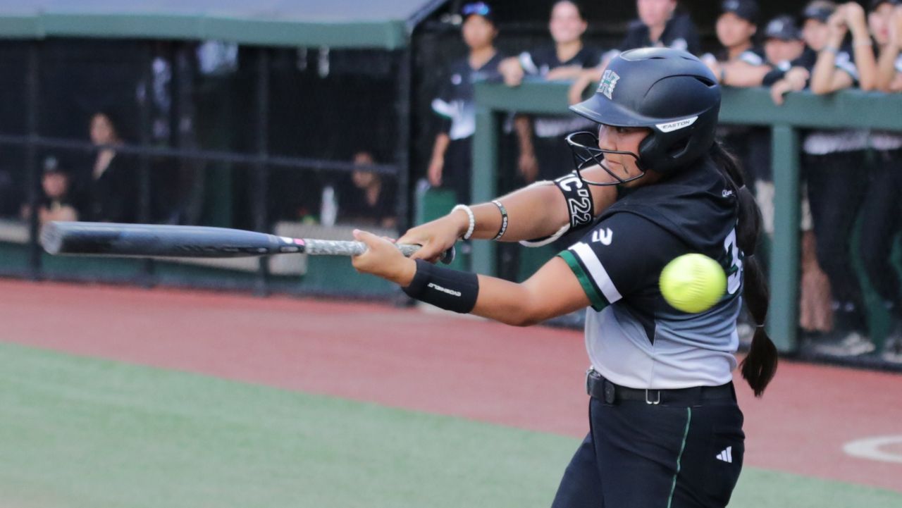 Xiao Gin, seen against UC Santa Barbara two weeks ago, and her Hawaii teammates struggled against UC San Diego ace Jada Cecil on Friday.