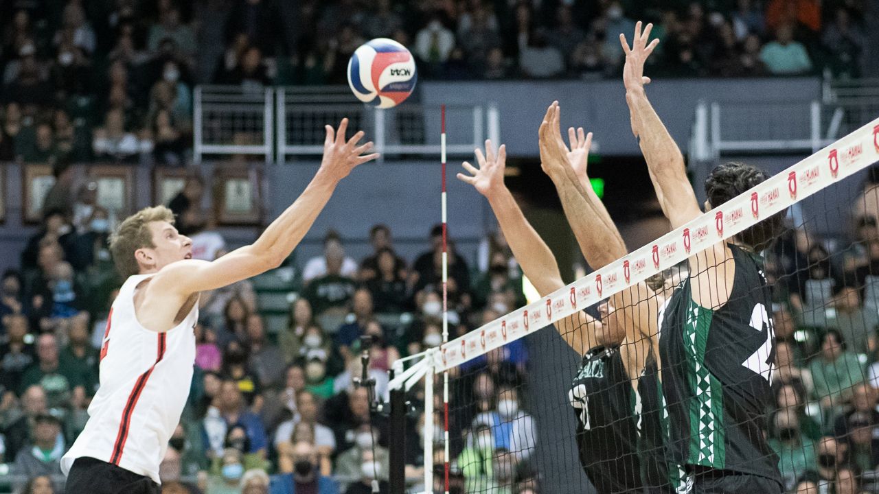 Spyros Chakas and Jakob Thelle, right, went up for a block against Ball State in the 2023 season opener in January. On Saturday, UH recorded a season high with 12.5 blocks.