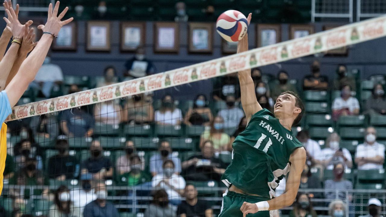 Hawaii mens volleyball team stunned by UC San Diego