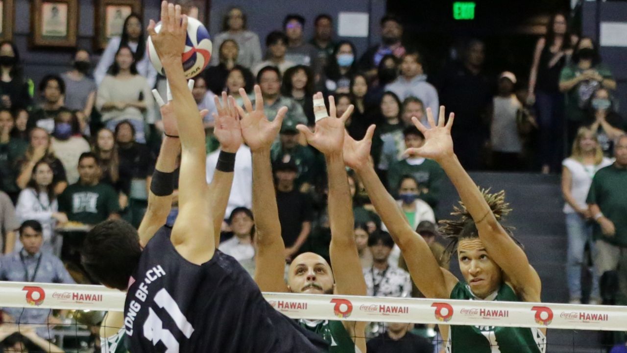Long Beach State sweeps Hawaii men's volleyball team
