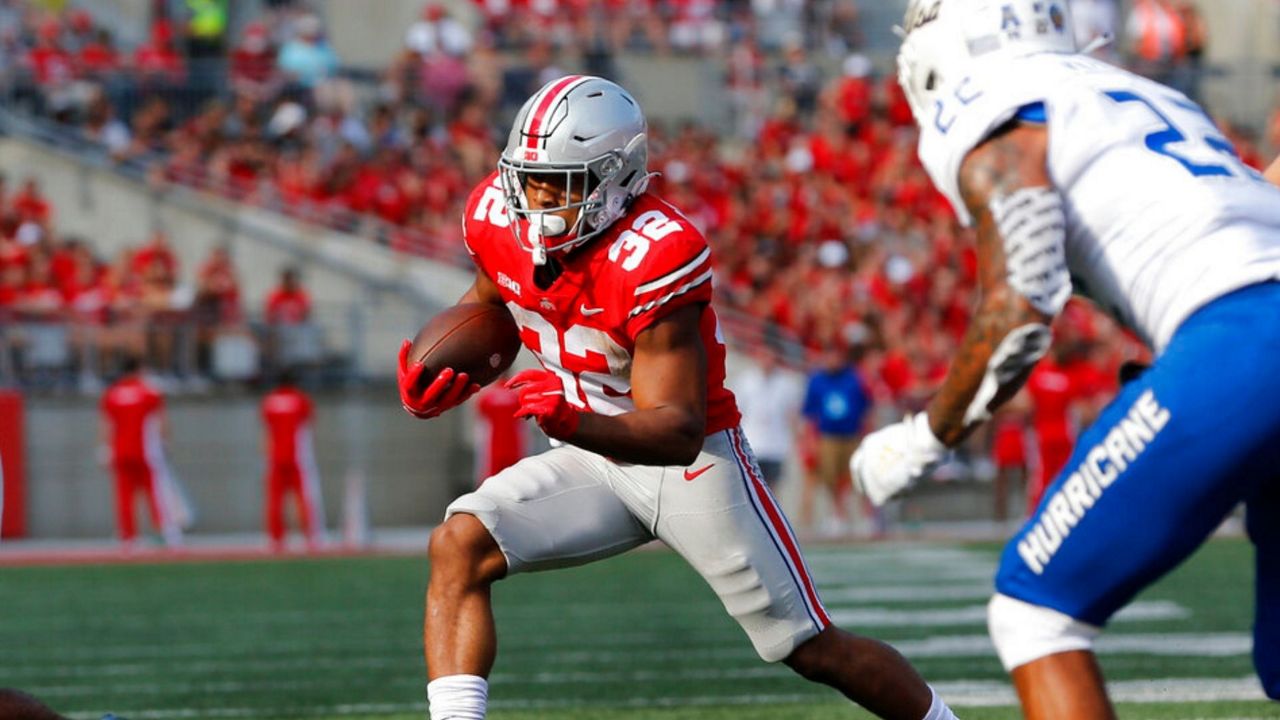 Ohio State to wear black uniforms when they host Nebraska on November 3