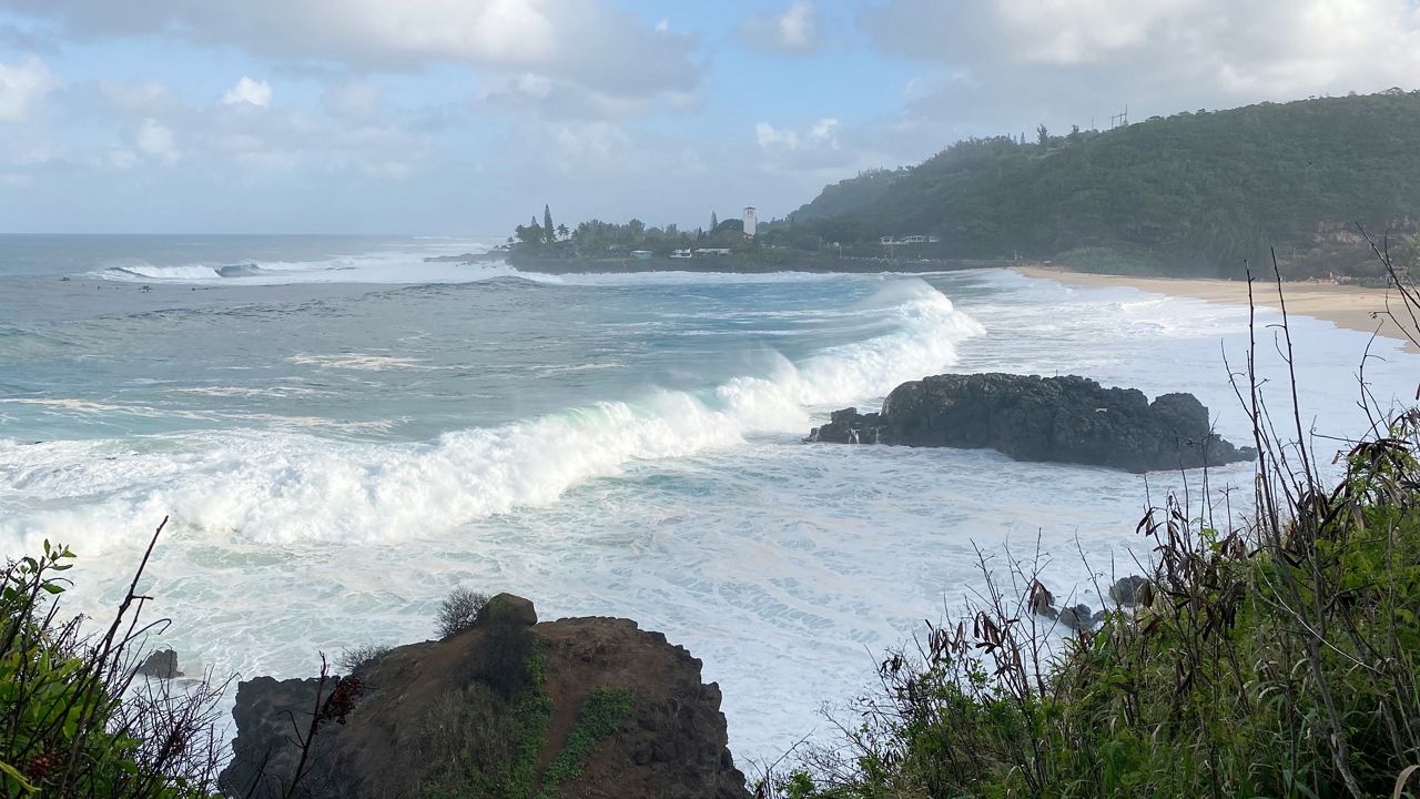 Waimea Bay, Jan. 11, 2023 (Spectrum News Hawaii/Sarah Yamanaka)