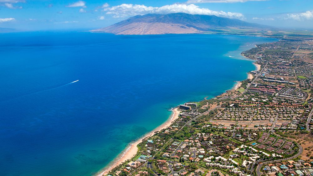 Aerial view of the Wailea coastline. (Getty Images/Michael Sweet)