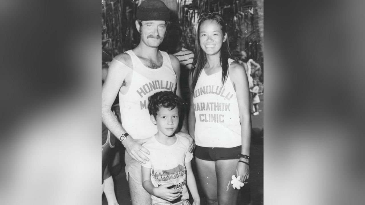 Jack Scaff with his wife Donna and eldest son Jack III, circa 1976. (Courtesy of Jack Scaff via Michael Tsai/The People’s Race Inc.: Behind the Scenes at the Honolulu Marathon)