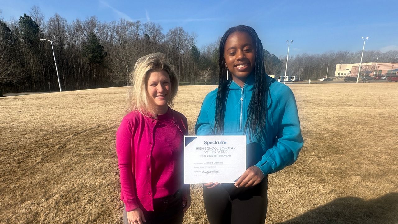 High School Scholar excels in academics and sports, inspires through health journey