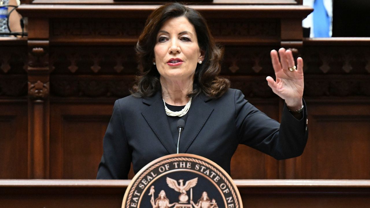 What happens next after Hochul's mixed legislative session? - Vimarsana News