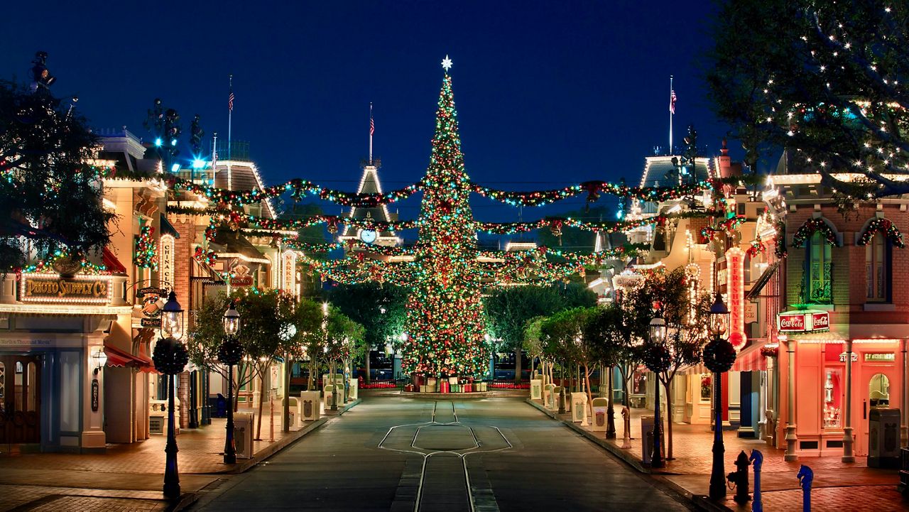 Christmas tree at Disneyland (Courtesy Disneyland Resort)