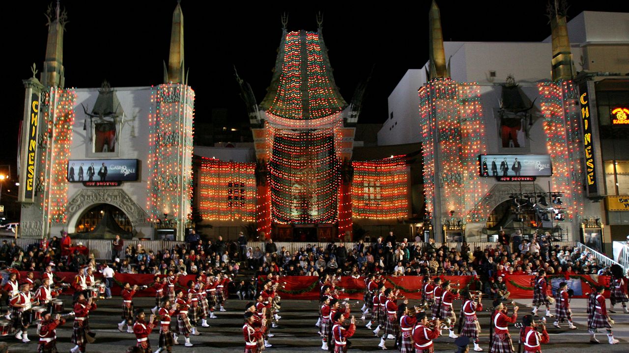 The Riverview High School marching band, from Sarasota, Fla.,marches in the Hollywood Christmas Parade, Sunday, Nov 26, 2006, in the Hollywood section of Los Angeles. (AP Photo/Jeff Lewis)