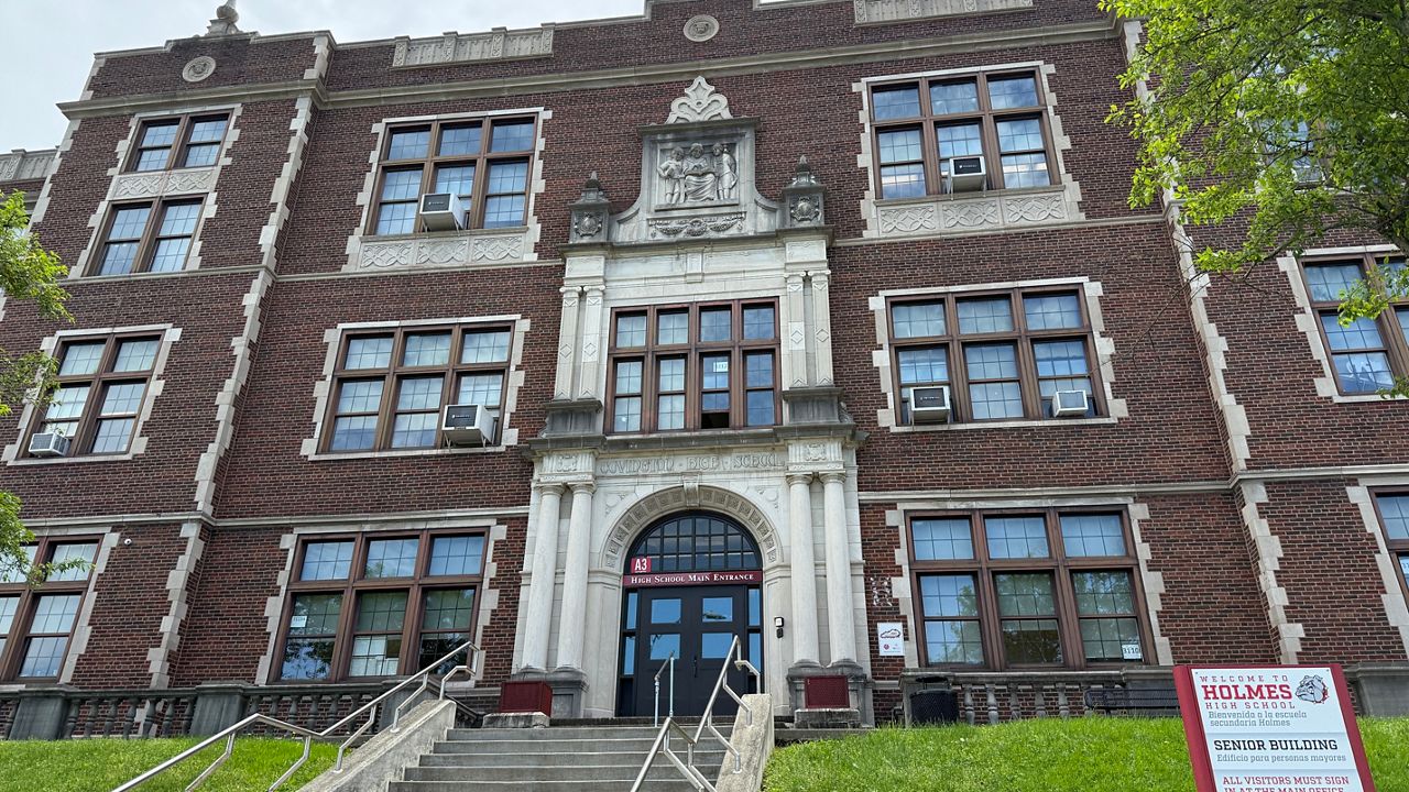 ‘An unfortunate surprise’ Kentucky school districts face uncertainty following COVID-era funding pause