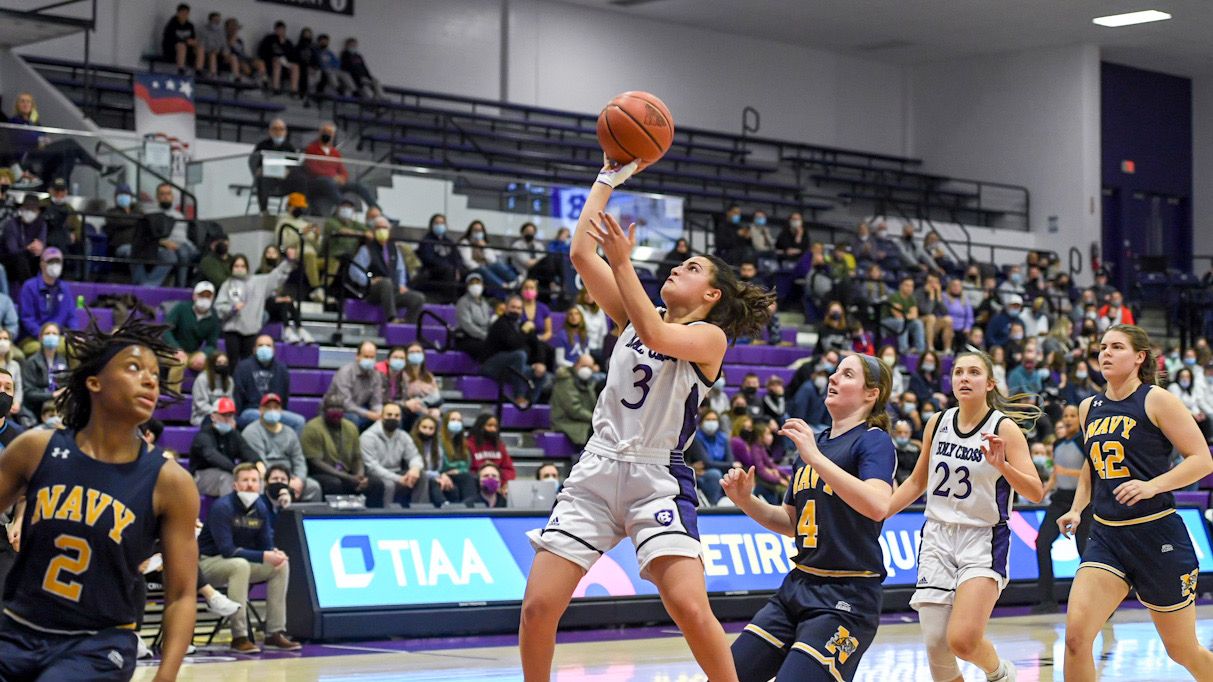Women's Basketball: Jennifer Coleman's buzzer-beater pushes Navy past Holy  Cross - Against All Enemies