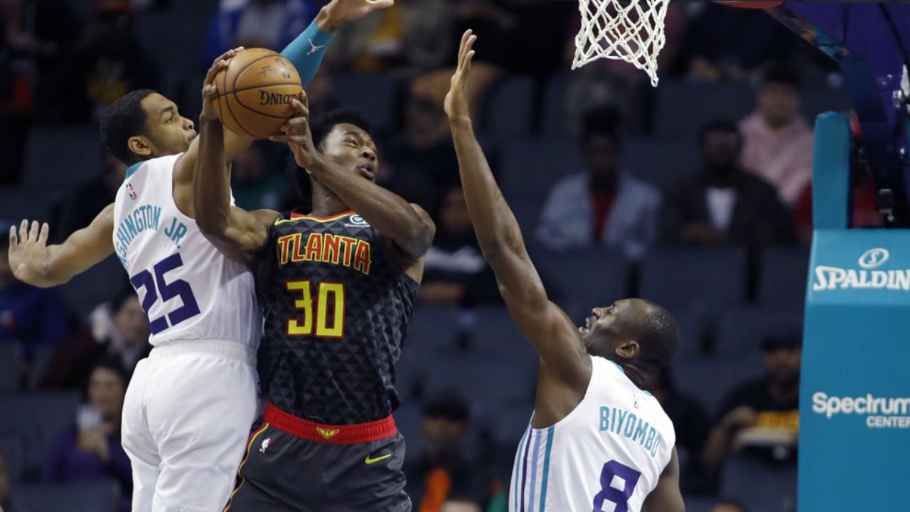 Atlanta Hawks: Young's jersey sales reach highest ranking of his