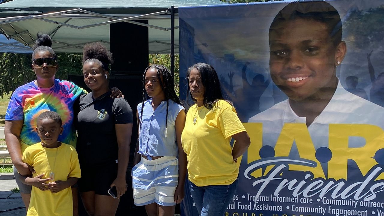 Newburgh mom, who lost son to gun violence, starts nonprofit - Vimarsana News