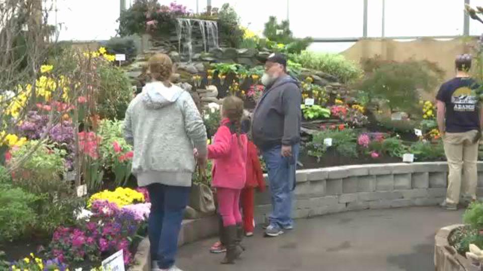 Families flock to Adams Fairacre Farms garden show in anticipation of