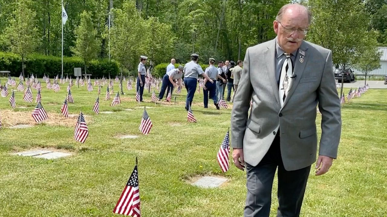 Students help remember veterans ahead of Memorial Day