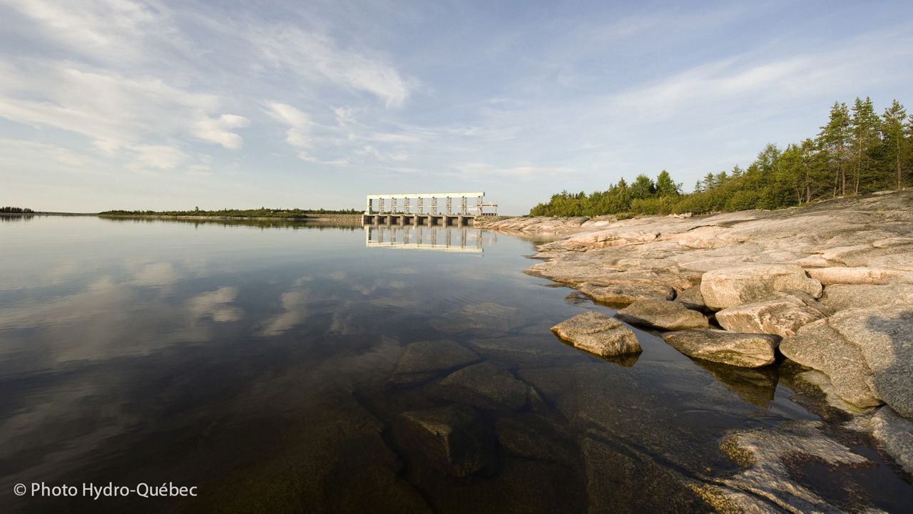 Clean energy project would send hydropower to Queens
