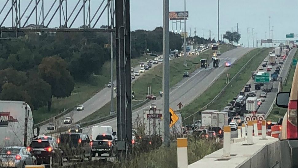 Crash Involving 18-wheelers Snarls I-35