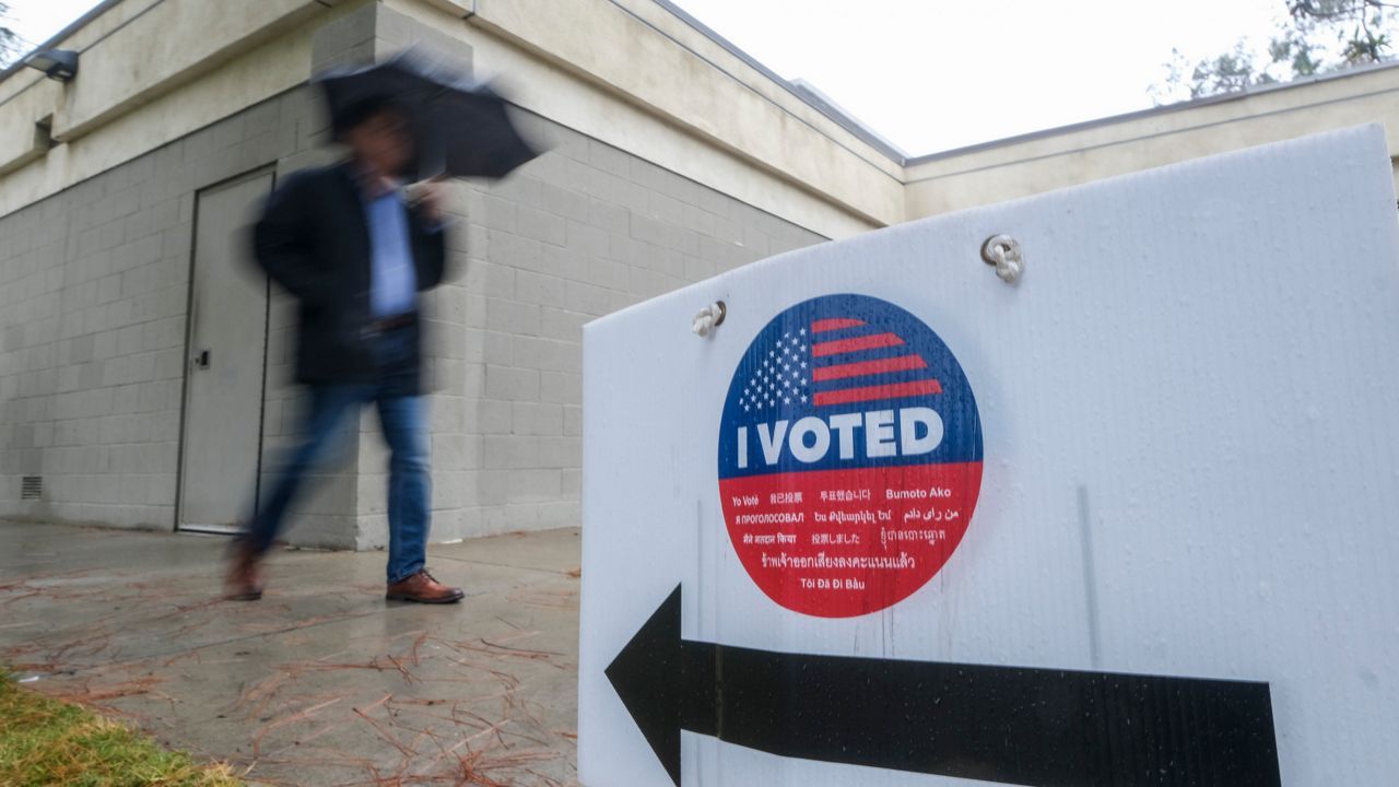 (AP Photo/Ringo H.W. Chiu)