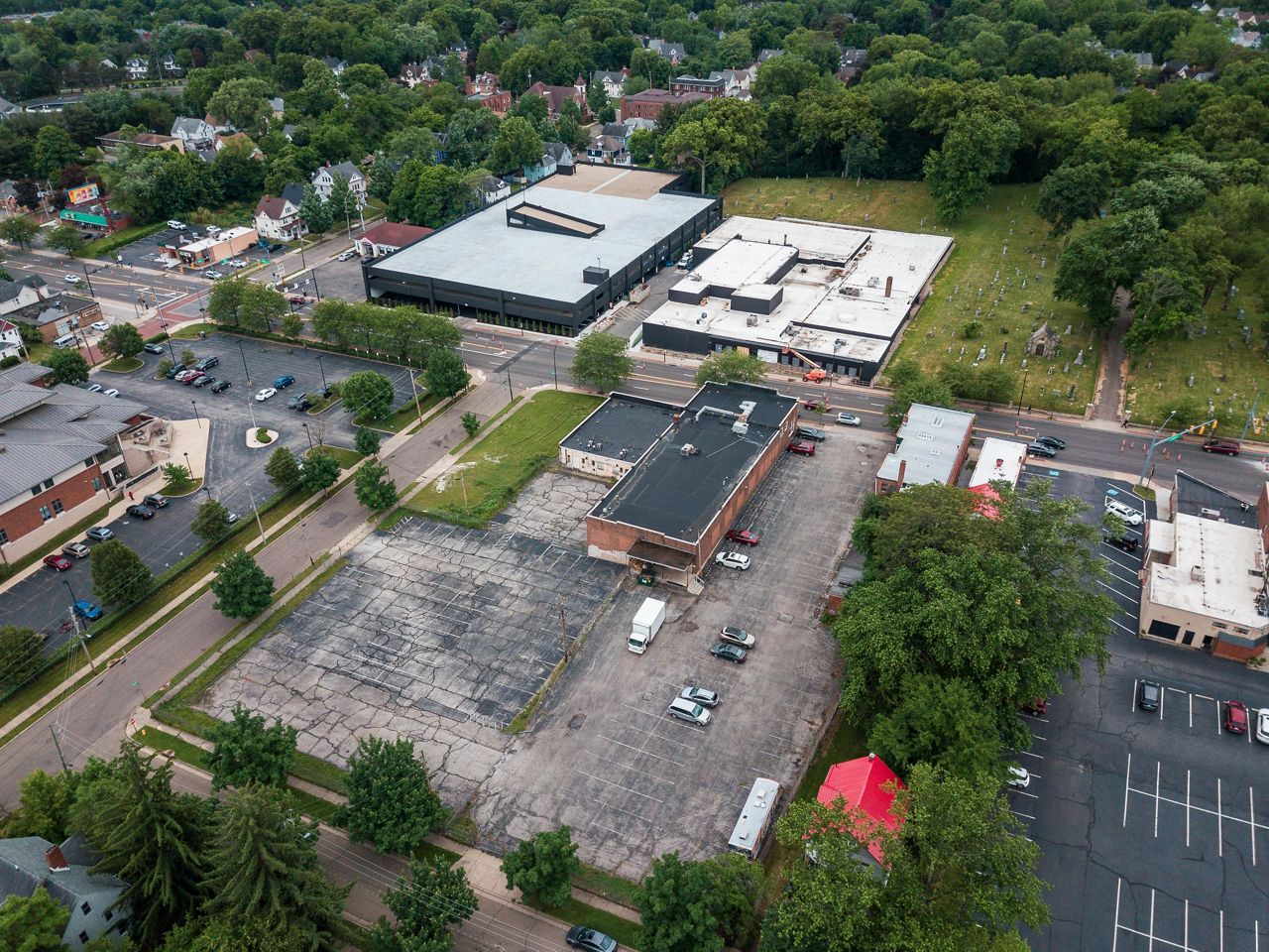 LeBron dedicates new court at I Promise School in Akron