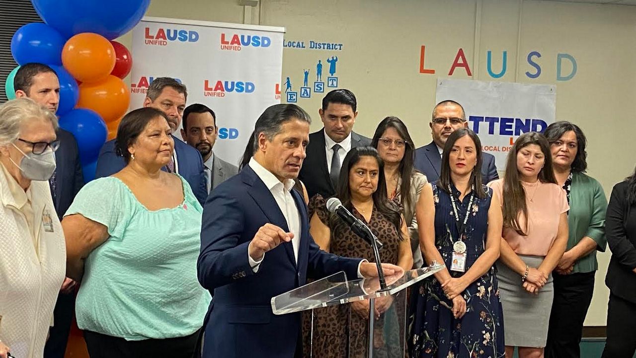 Los Angeles Unified School District LAUSD Superintendent Alberto Carvalho chronic absenteeism