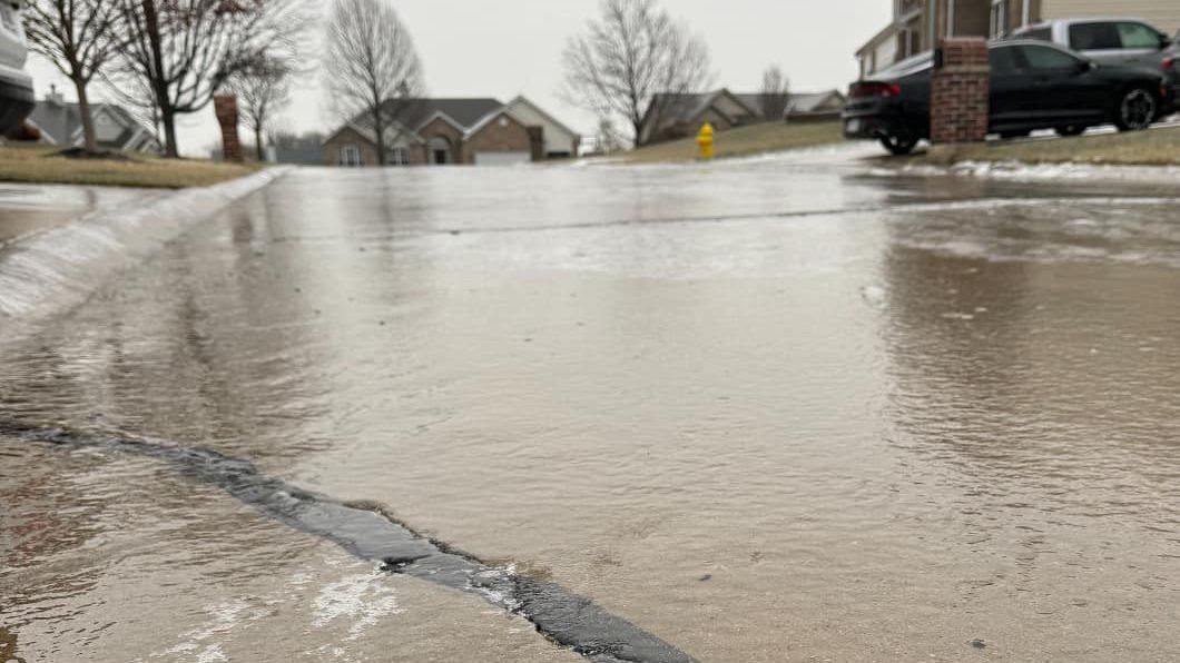 Icy conditions left a glaze on streets, sidewalks, driveways and more in Missouri Jan. 22, 2024. (Courtesy: Lake St. Louis Police Facebook))