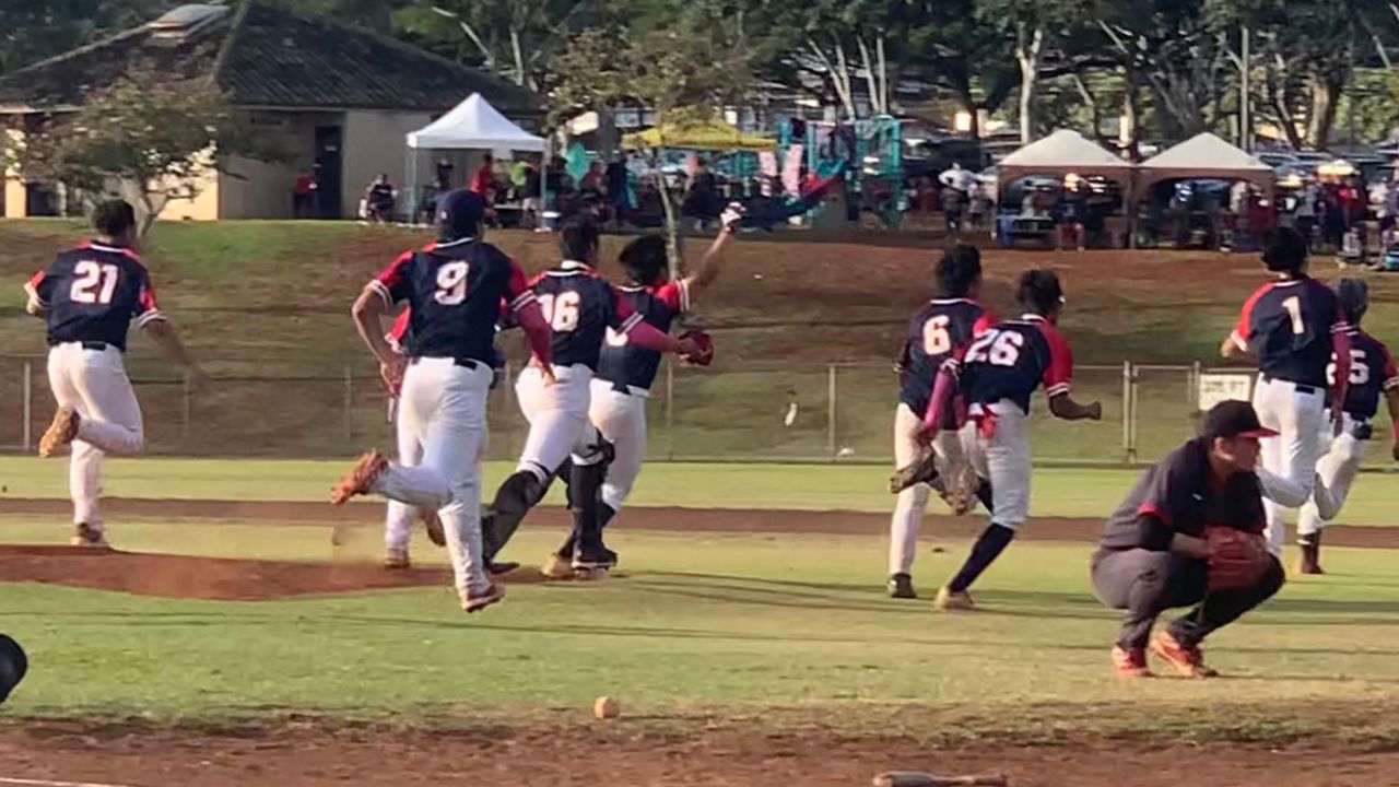 Saint Louis tops Iolani in extras for ILH baseball crown