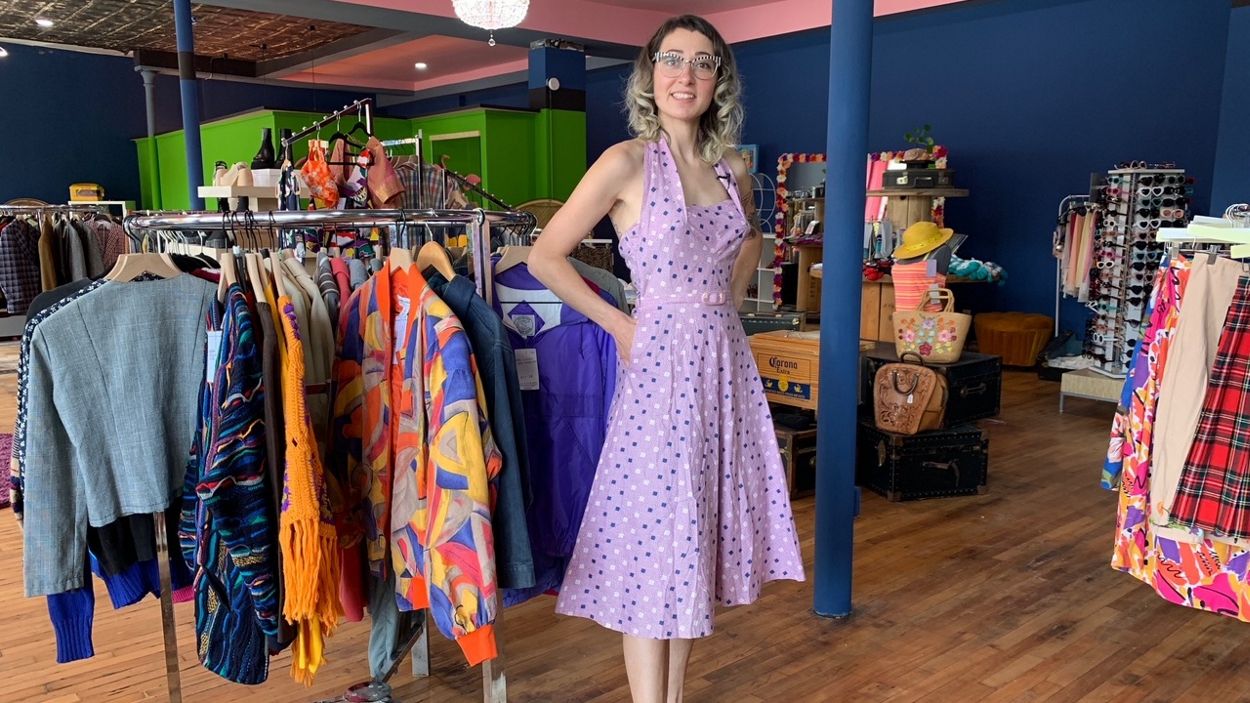 vintage dresses rochester ny Wedding Step back in time with this exquisitely glamorous Vintage Floral Print Swing Dress with Oversized Bow Buying vintage at Little Shop