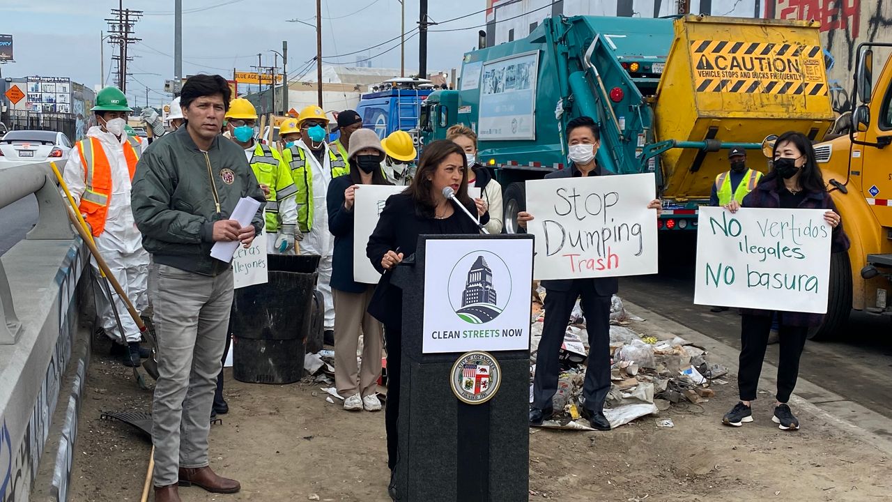 Clean Streets Now LA City Council Kevin de Leόn illegal dumping trash removal