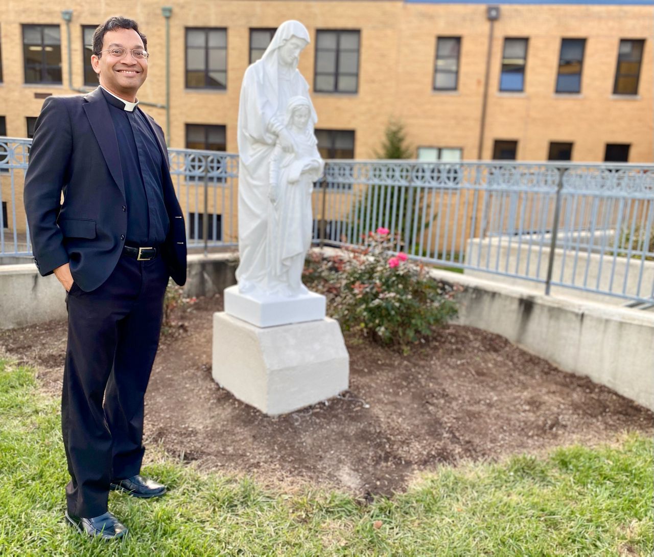 Fr. Earl Fernandes, pastor at St. Ignatius of Loyola (Spectrum News/Casey Weldon)