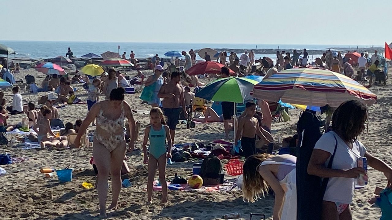 Rockaway Beach crowds concerned about partial closures - Vimarsana News