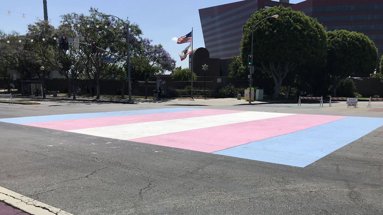 The intersection of Santa Monica Boulevard and San Vincent Blvd., in West Hollywood, Calif. June 2020. (Paco Ramos-Moreno/ Spectrum News 1) 