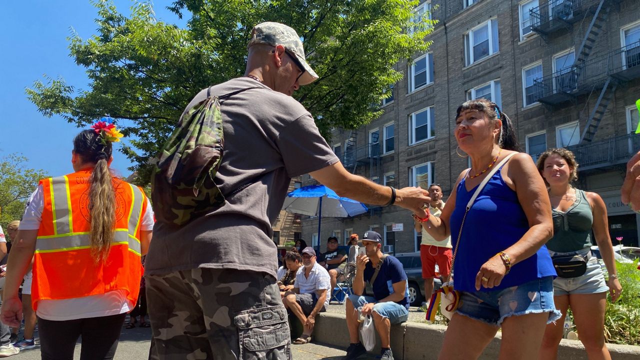 Jackson Heights community celebrates Colombia's independence - Vimarsana News