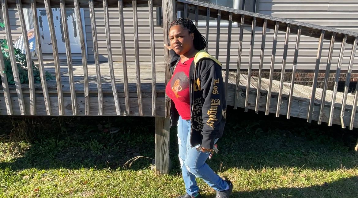 27 year-old Breanna walks after doctors told her that wouldn't be possible