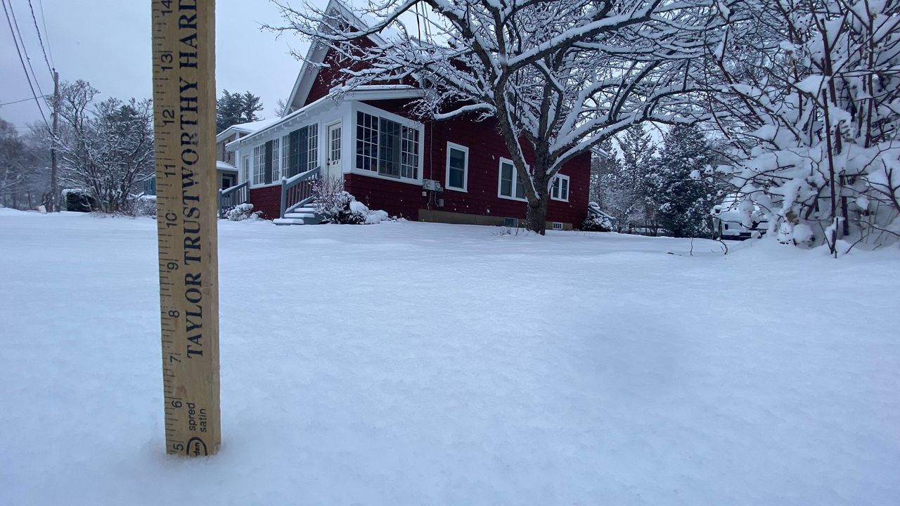 Augusta had about five inches of snow by 8:30 a.m. Friday morning (Susan Cover / Spectrum News Maine)