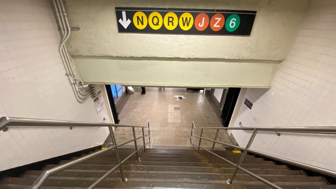 Man charged in subway attack that led to woman's death - Vimarsana News