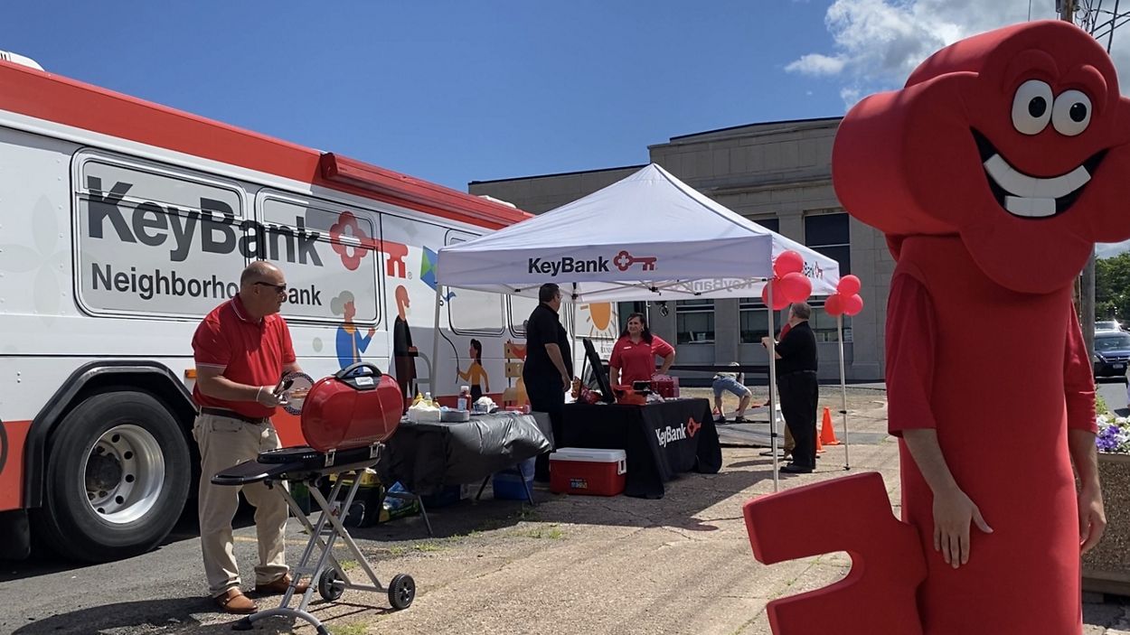 KeyBank's KeyBus campaign looks to bring financial literacy to communities, image size:1250x703
