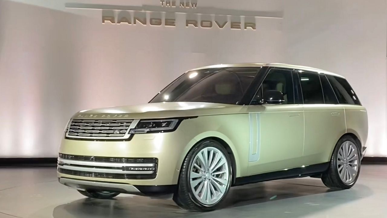 New Range Rover makes global debut with star-studded Academy Museum event