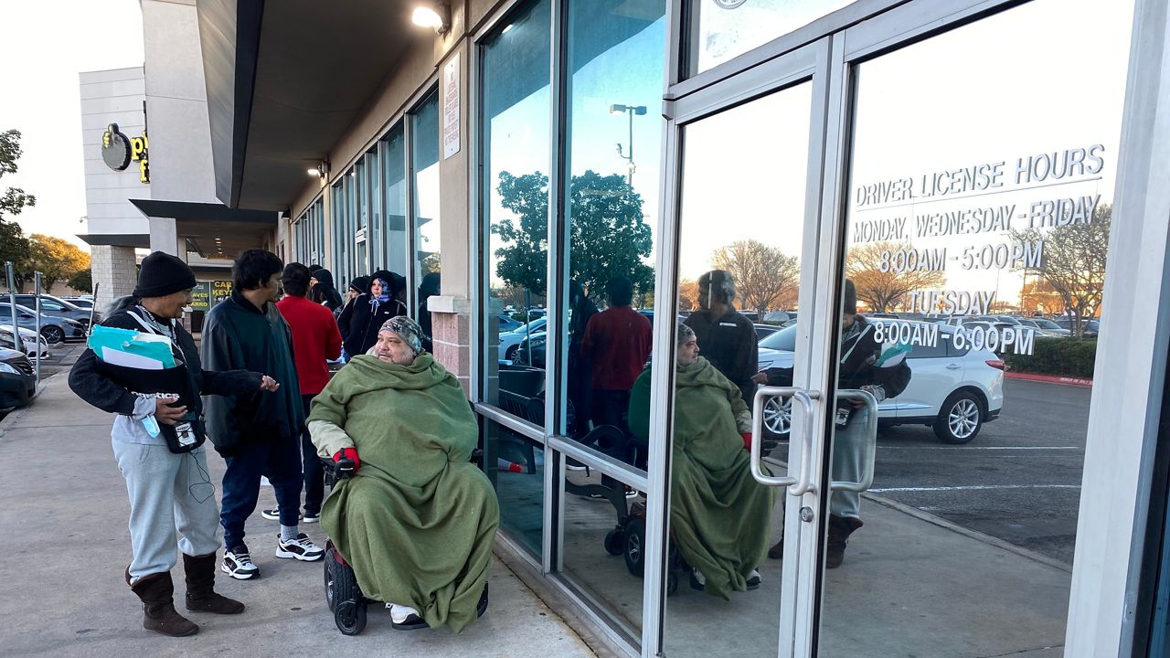 Texans waiting for hours for drivers licenses and state IDs