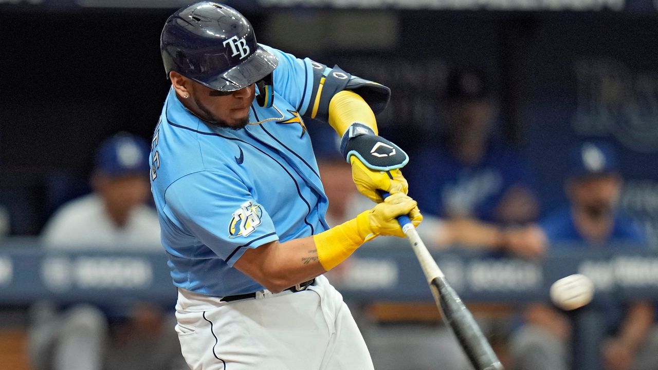 Rays win early Sunday thriller 11-10 over Dodgers