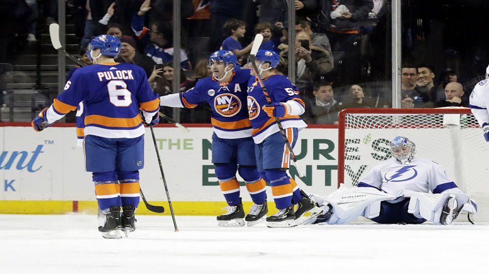 Andrei Vasilevskiy, Yanni Gourde lead Tampa Bay Lightning past New York  Islanders in Game 7 - ABC7 New York