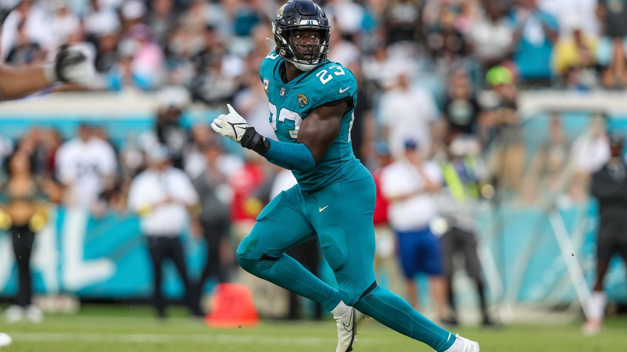 Jaguars linebacker Foye Oluokun will be in Jacksonville for a few more years after signing a contract extension.  (AP Photo/Gary McCullough)