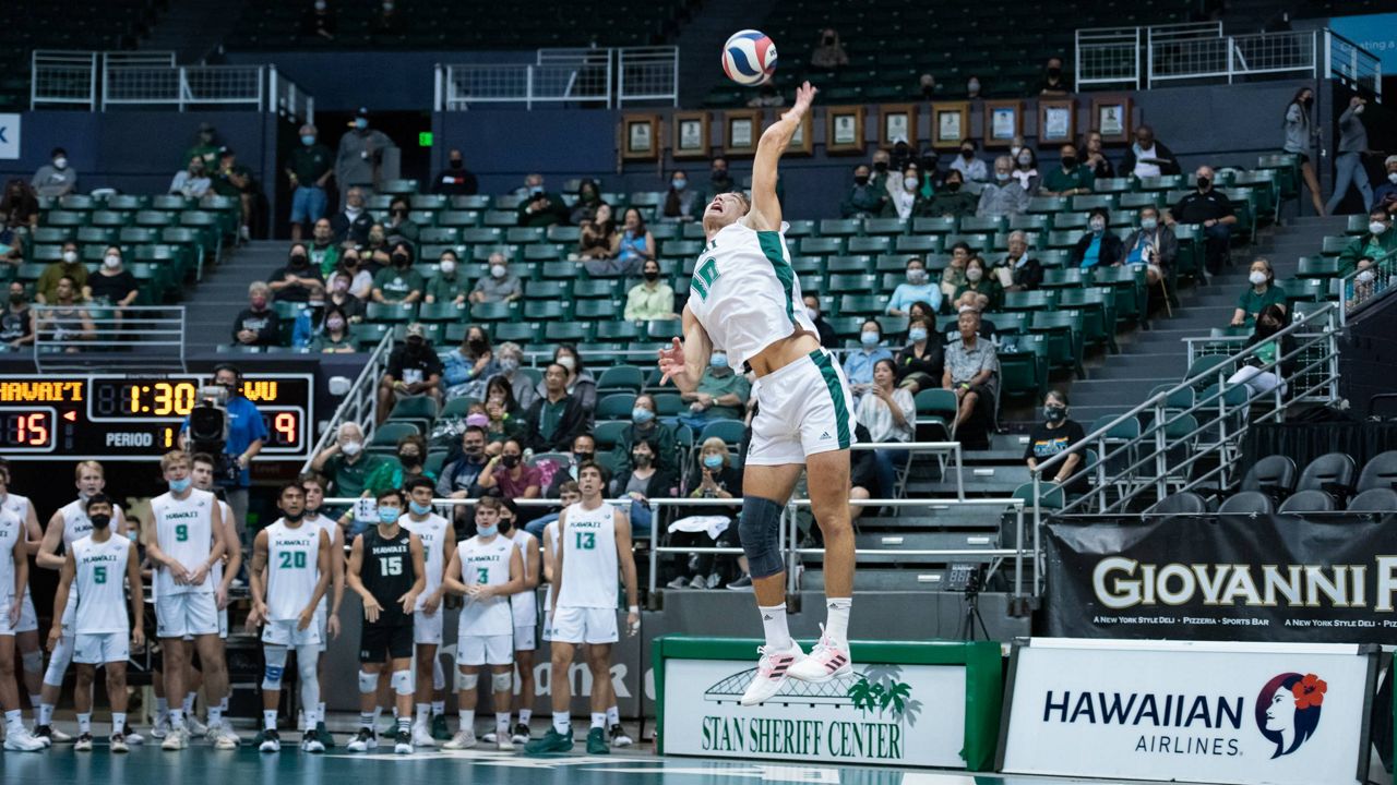 Hawaii men's volleyball team takes 2 matches in Texas