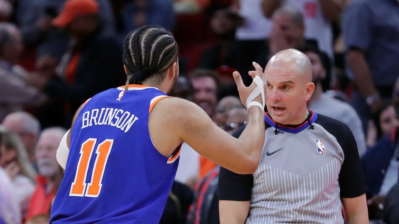 NBA: New York Knicks to ensure colour clash won't happen again