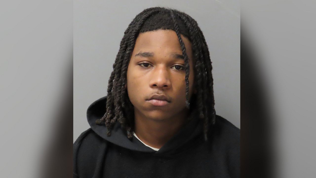 Jataveion Scott is a person of interest in a homicide investigation following the shooting death of a man at a Hampton Ave. gas station. (Photo credit: St. Louis Metropolitan Police)