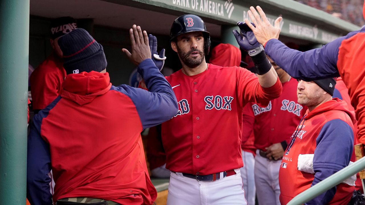 J.D. Martinez, Dodgers agree to one-year, $10 million contract