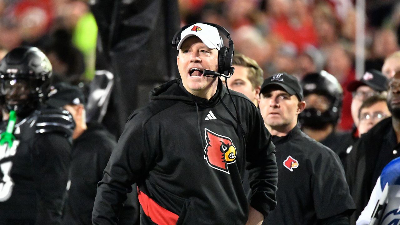 Louisville travels to Miami hoping to win inaugural Schnellenberger Trophy
