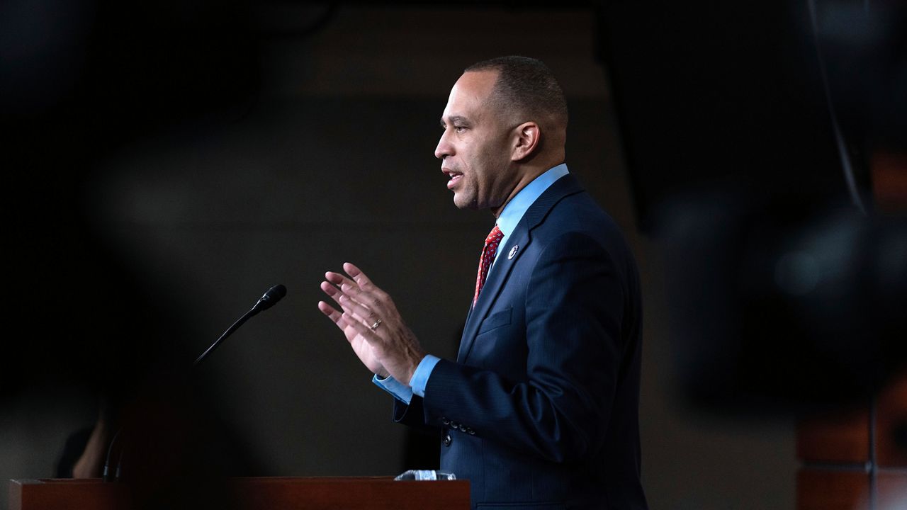 Jeffries Taps Dems Schiff Swalwell For House Intel Panel