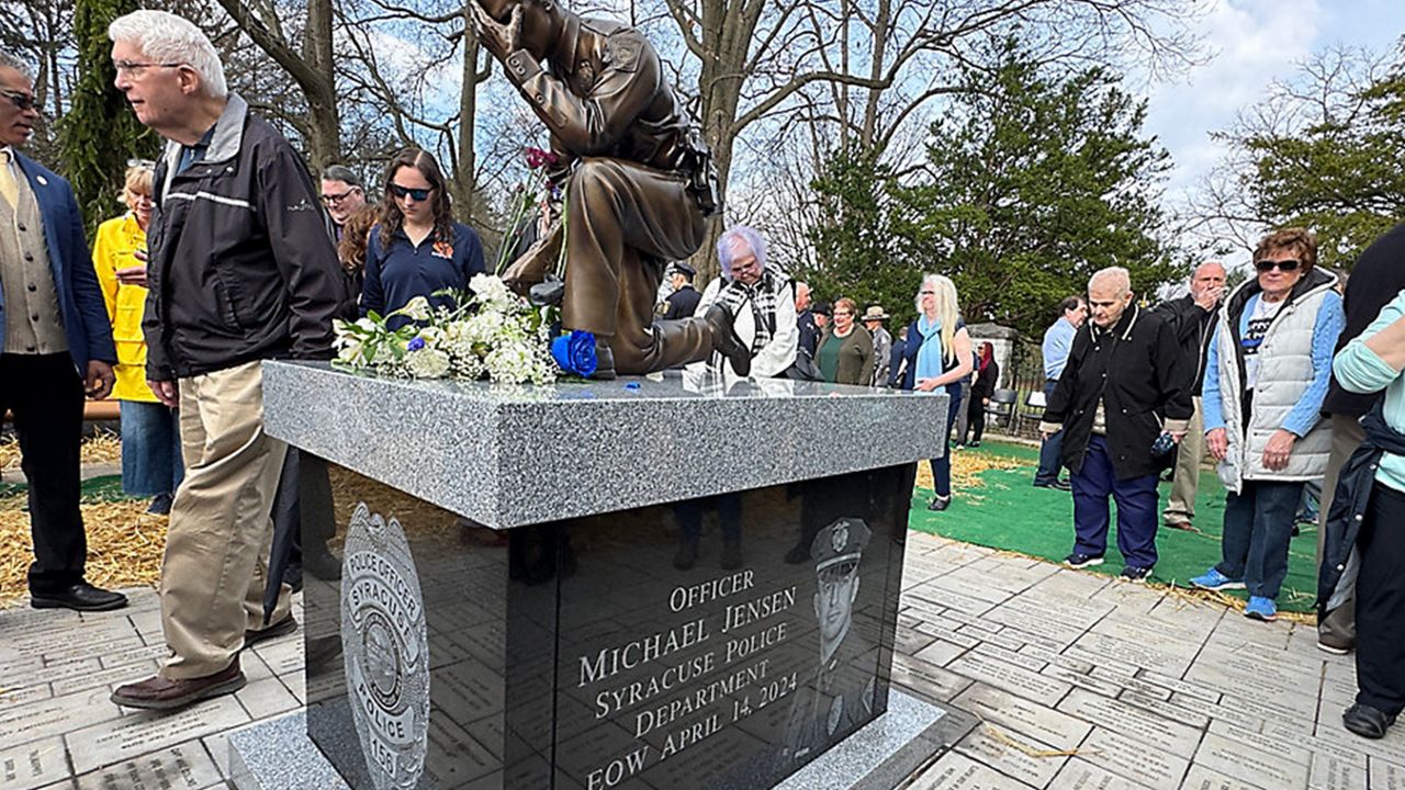 Monument erected for Central N.Y. police officers killed in action