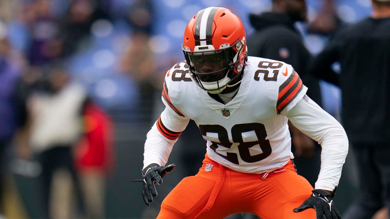 Browns LB Jeremiah Owusu-Koramoah gets extension